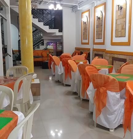 Hostal Corona Blanca Sucre Zewnętrze zdjęcie