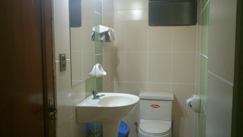 Hostal Corona Blanca Sucre Zewnętrze zdjęcie